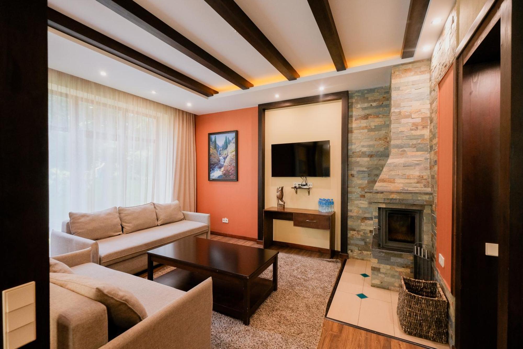 Oi-Qaragai Mountain Resort Besqaynar المظهر الخارجي الصورة